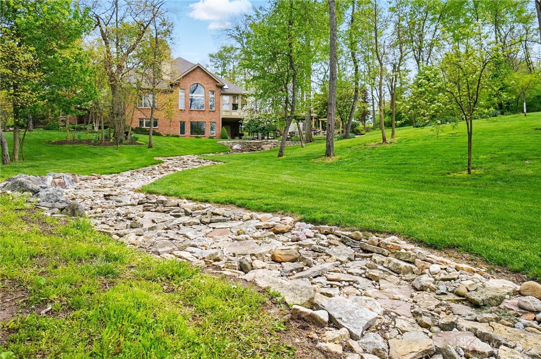 1585 Oakwood Trail, Beavercreek Township, Ohio image 9