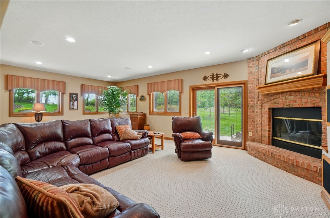 1585 Oakwood Trail, Beavercreek Township, Ohio image 39