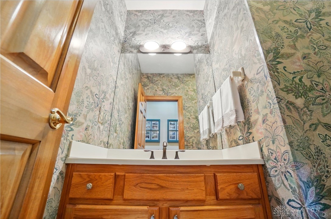 1585 Oakwood Trail, Beavercreek Township, Ohio image 26