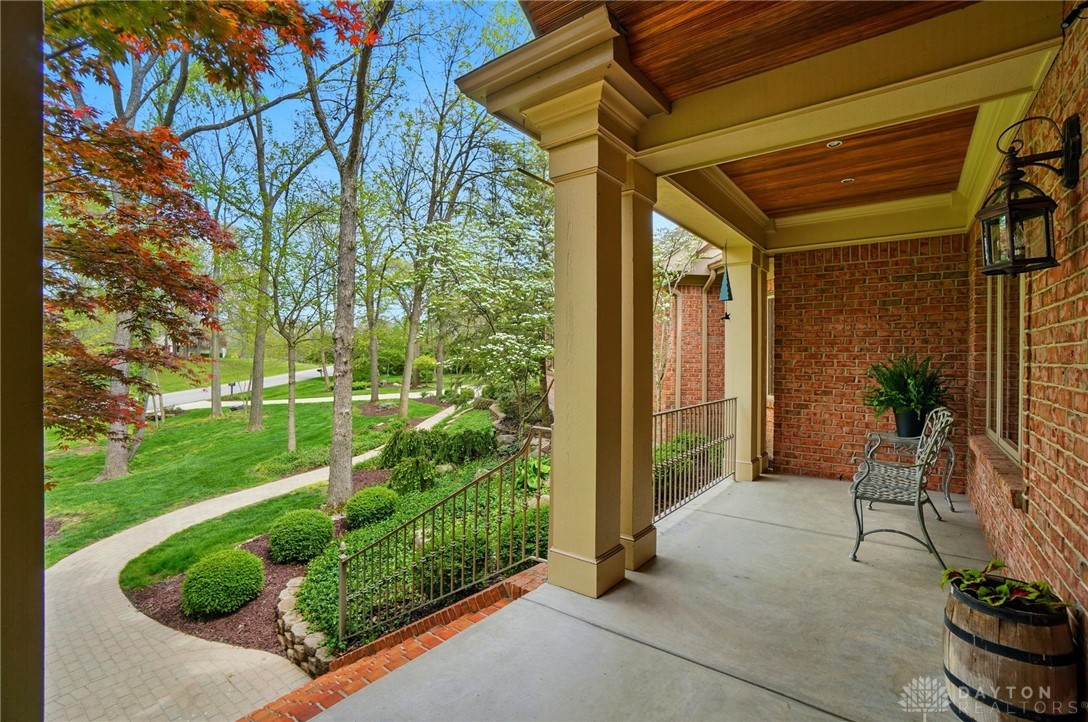 1585 Oakwood Trail, Beavercreek Township, Ohio image 11