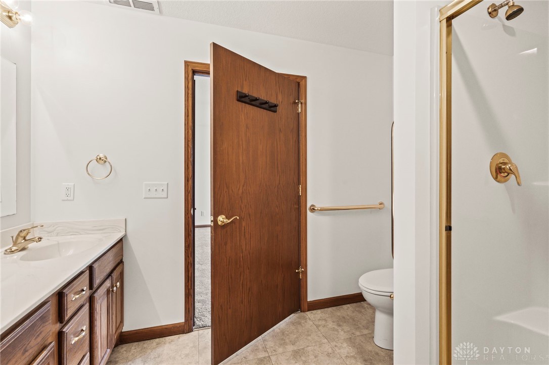 1220 Hazeldean Court, Troy, Ohio image 24