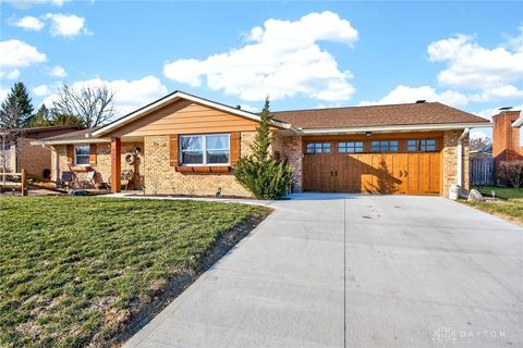 Homes For Sale - 619 Rohrer Drive<br/> Tipp City, OH 45371