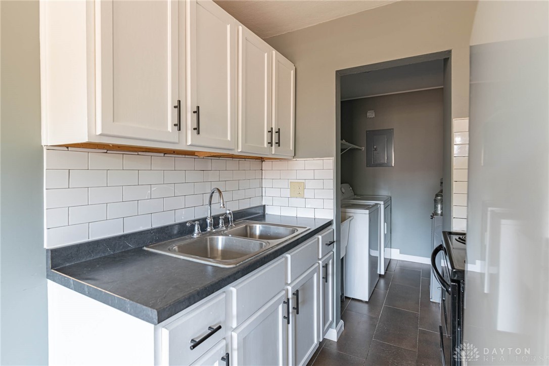 Dayton, Ohio 45402, United States, 1 Bedroom Bedrooms, ,1 BathroomBathrooms,Residential,Active,233008