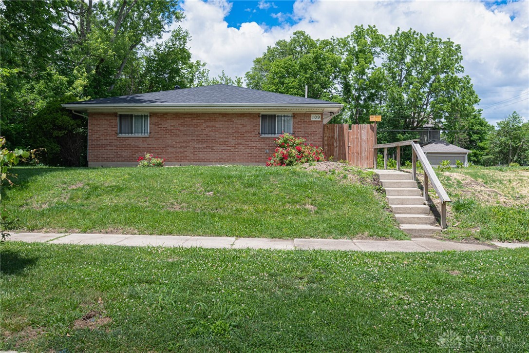 Dayton, Ohio 45402, United States, 1 Bedroom Bedrooms, ,1 BathroomBathrooms,Residential,Active,233008