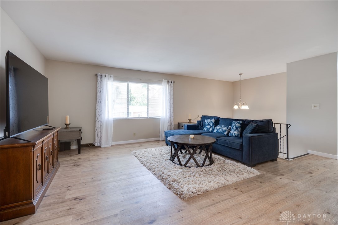 Dayton, Ohio 45431, United States, 5 Bedrooms Bedrooms, ,3 BathroomsBathrooms,Residential,Active,211471