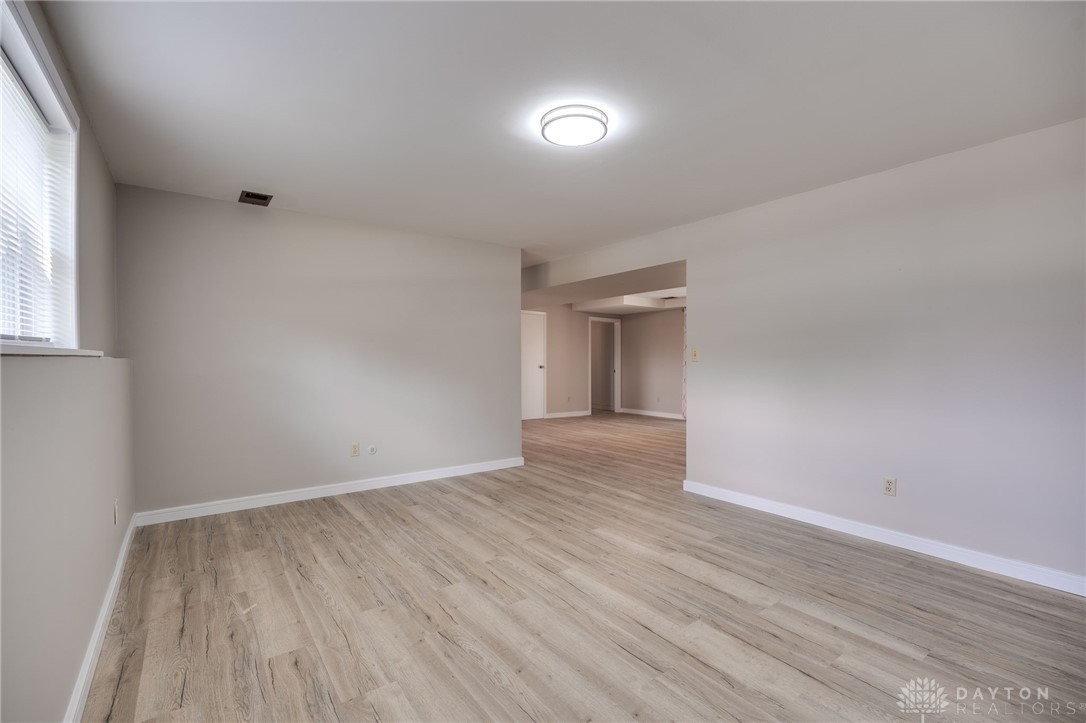 Dayton, Ohio 45431, United States, 5 Bedrooms Bedrooms, ,3 BathroomsBathrooms,Residential,Active,211471