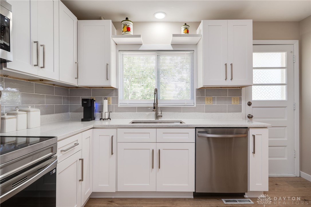 Dayton, Ohio 45431, United States, 5 Bedrooms Bedrooms, ,3 BathroomsBathrooms,Residential,Active,211471