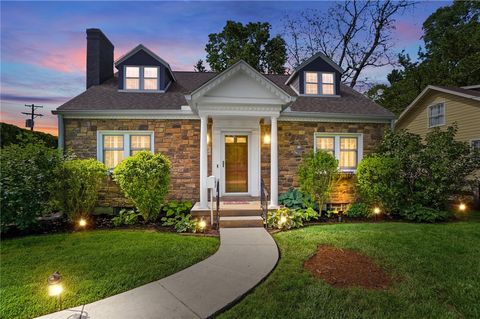 Photo of 24 Peach Orchard Road, Oakwood, OH 45419 (MLS # 958601)