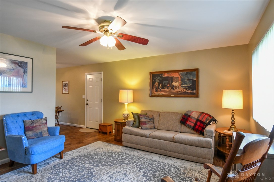 1367 Sheridan Court, Troy, Ohio image 7