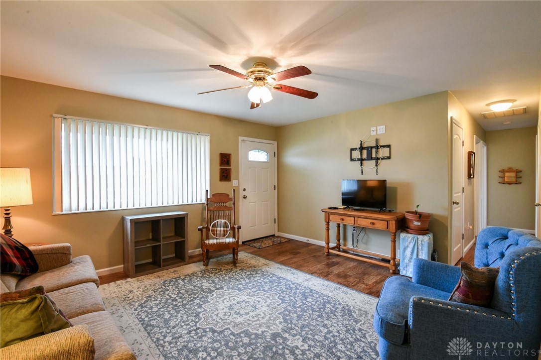1367 Sheridan Court, Troy, Ohio image 8