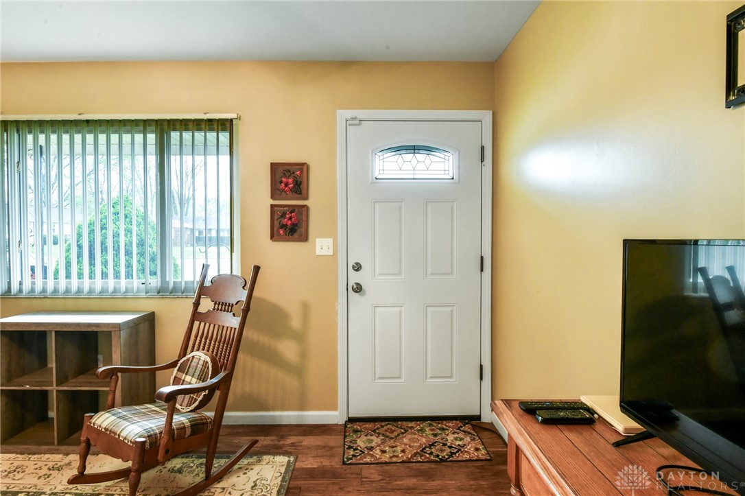 1367 Sheridan Court, Troy, Ohio image 5