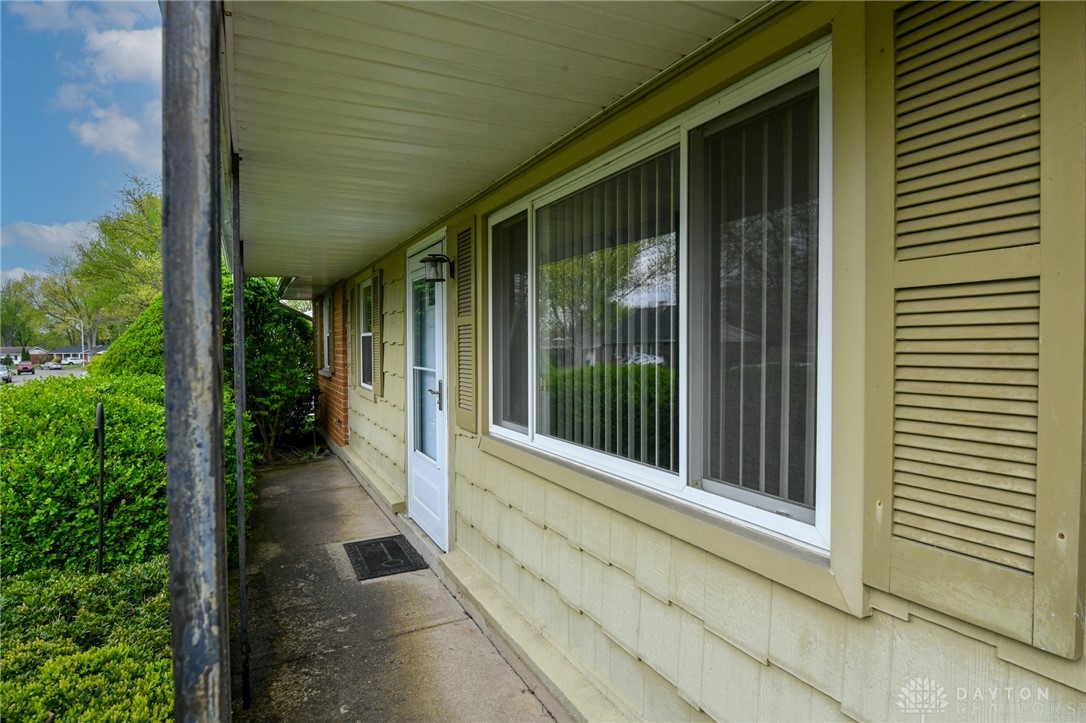 1367 Sheridan Court, Troy, Ohio image 4