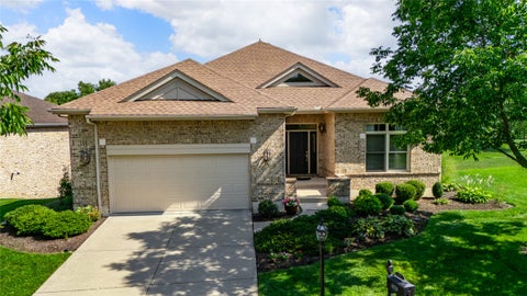 Photo of 957 Eagle Run Drive, Dayton, OH 45458 (MLS # 968221)