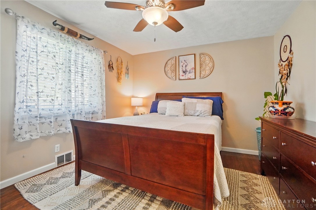 1111 Darlington Drive, Beavercreek, Ohio image 35