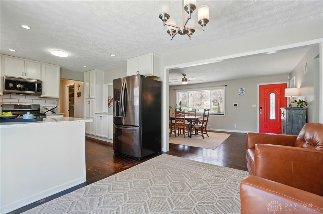 1111 Darlington Drive, Beavercreek, Ohio image 14