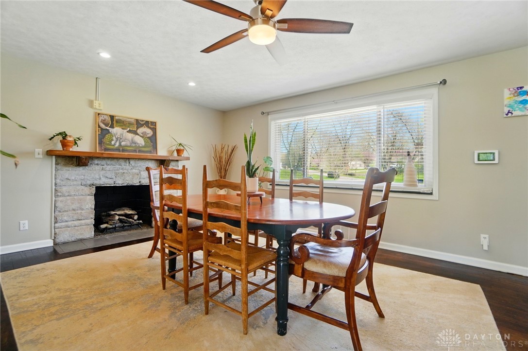 1111 Darlington Drive, Beavercreek, Ohio image 5
