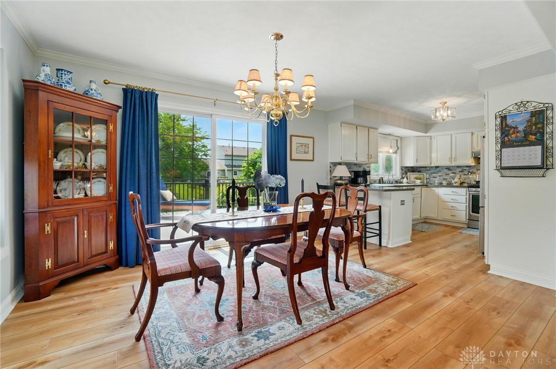 1528 Brook Park Drive, Troy, Ohio image 12