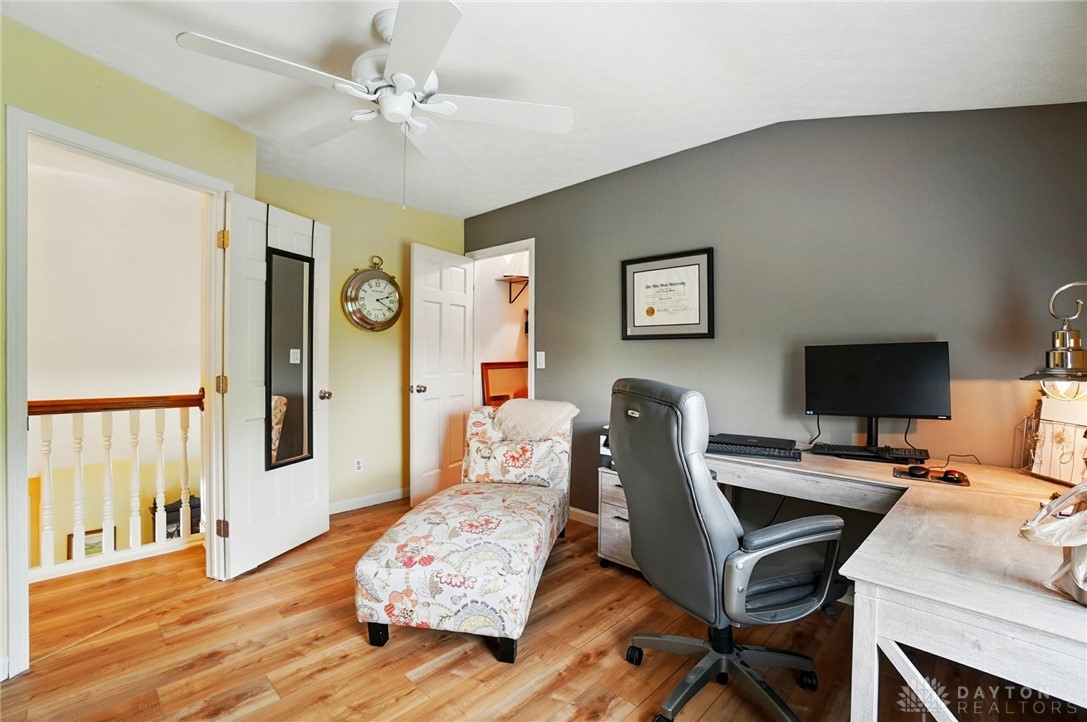 1528 Brook Park Drive, Troy, Ohio image 30