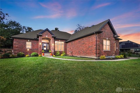 Photo of 39 George Wythe Way, Beavercreek, OH 45434 (MLS # 944677)