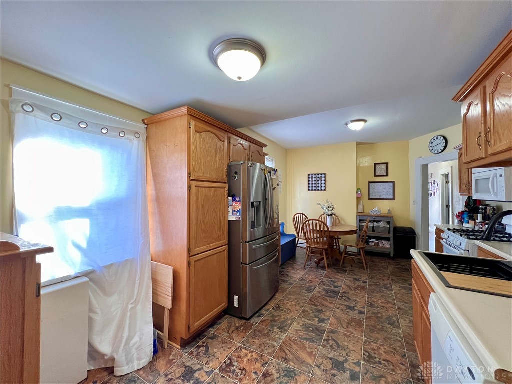 221 Harrison Street, Middletown, Ohio image 9