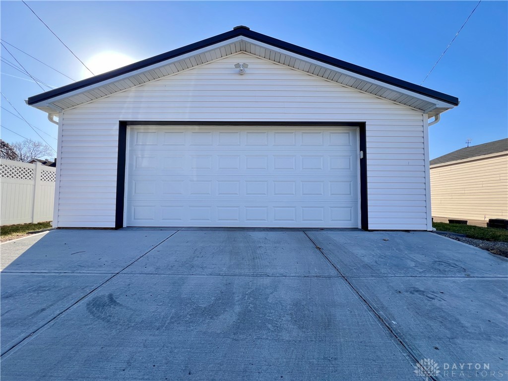 221 Harrison Street, Middletown, Ohio image 16