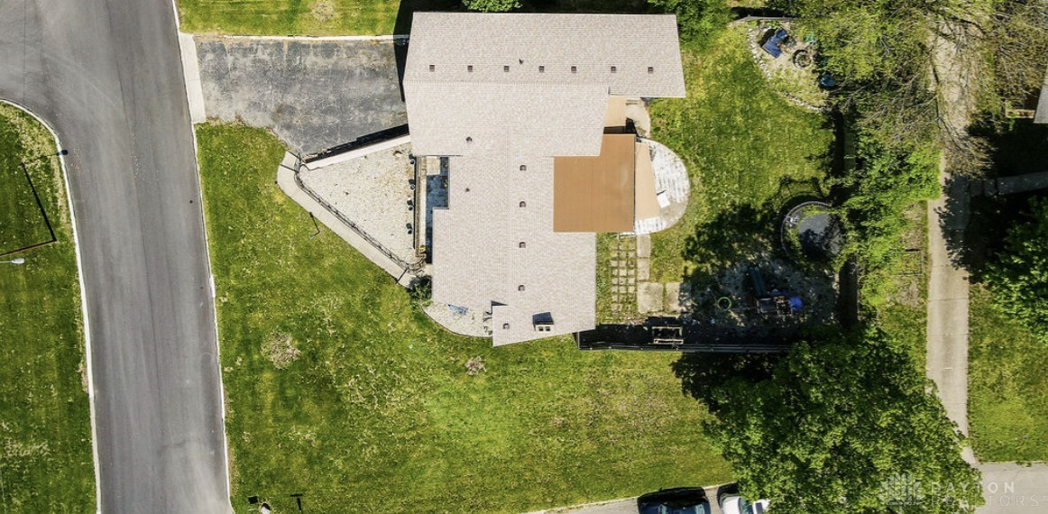 675 S Broadmoor Boulevard, Springfield, Ohio image 3