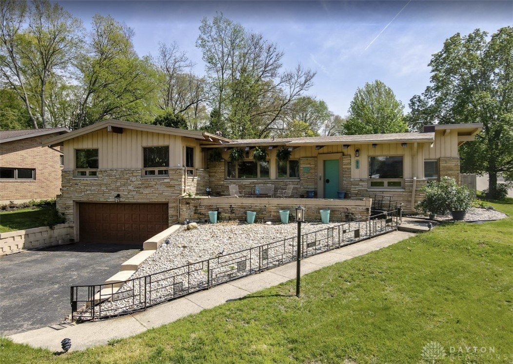675 S Broadmoor Boulevard, Springfield, Ohio image 1