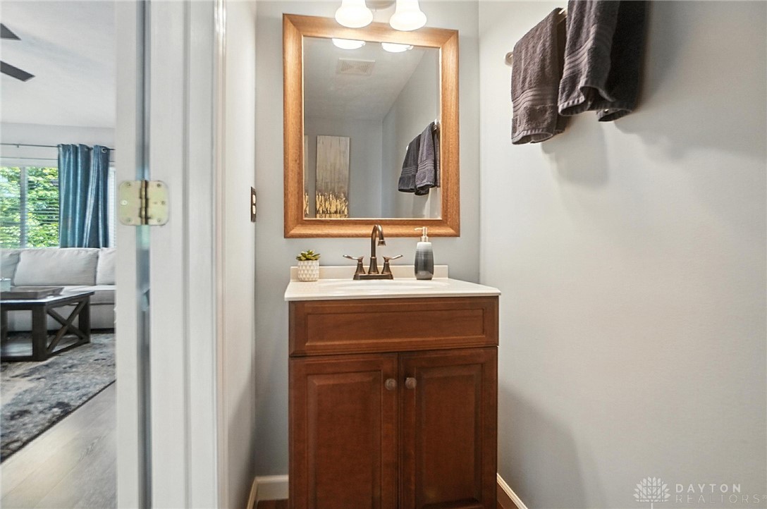 Miamisburg, Ohio 45342, United States, 4 Bedrooms Bedrooms, ,3 BathroomsBathrooms,Residential,Active,177046