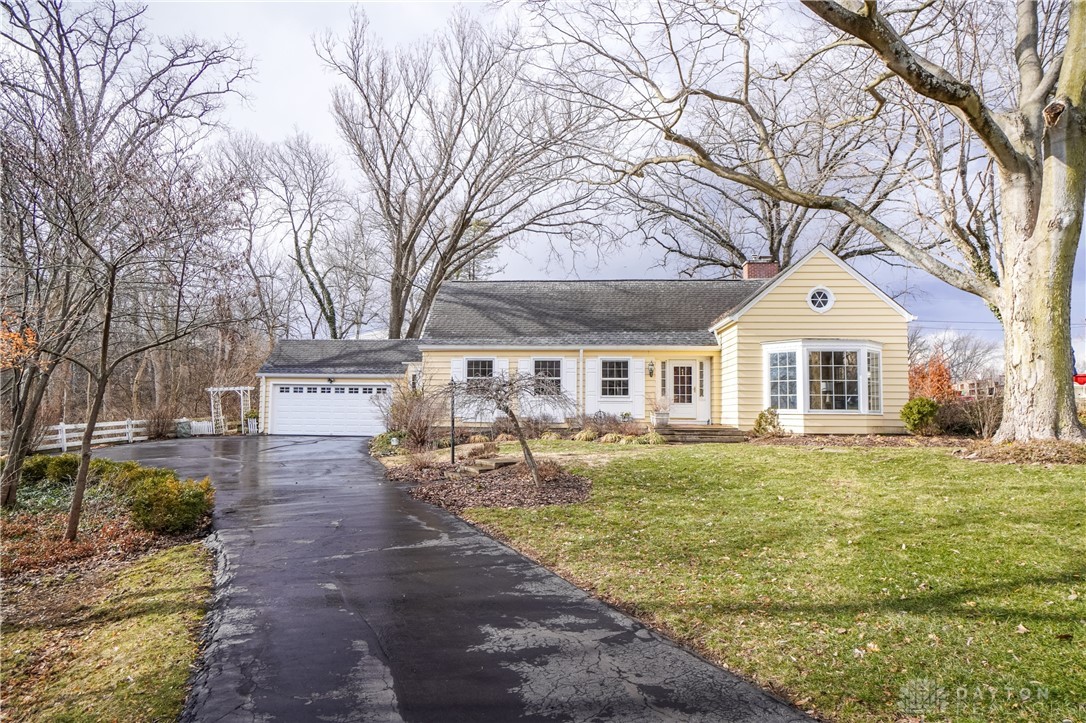 440 Oakwood Drive, Hamilton, Ohio image 1