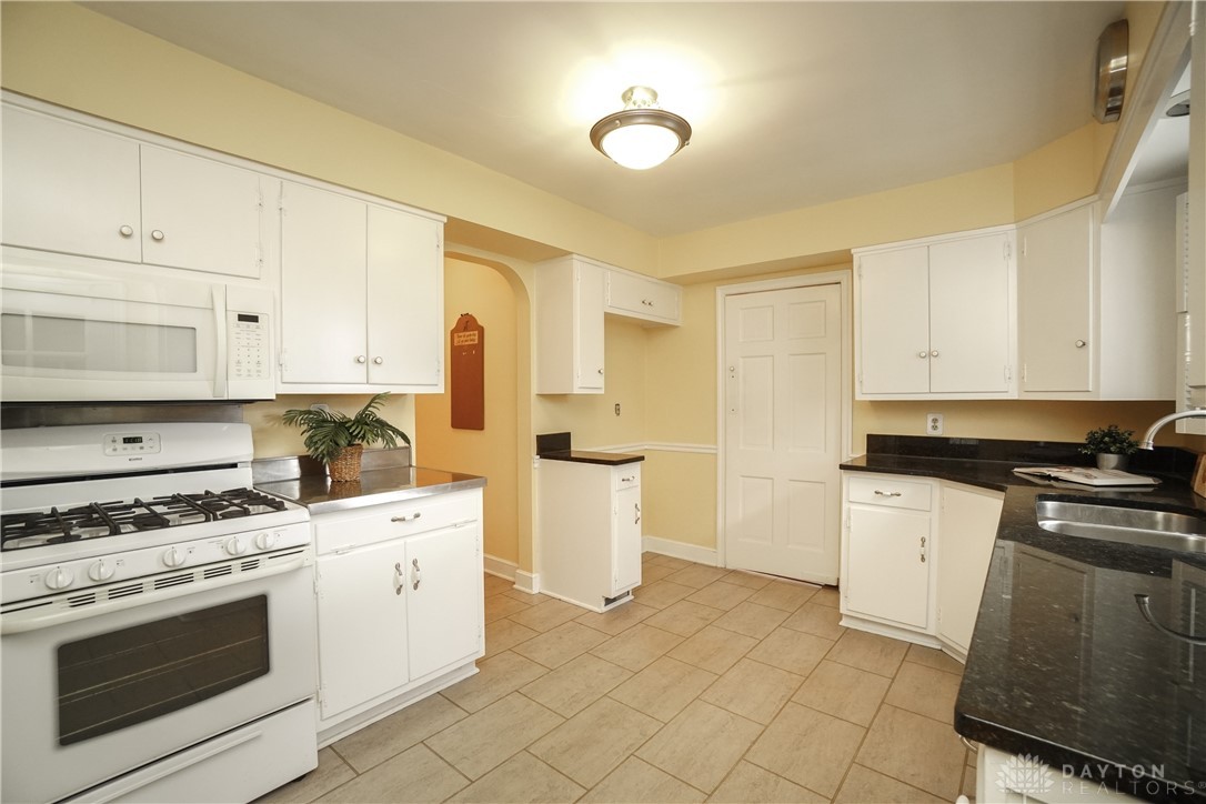 440 Oakwood Drive, Hamilton, Ohio image 14