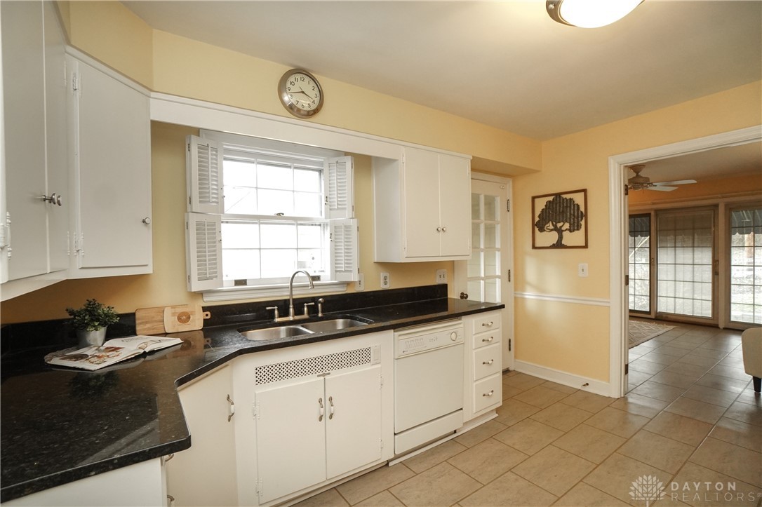 440 Oakwood Drive, Hamilton, Ohio image 12
