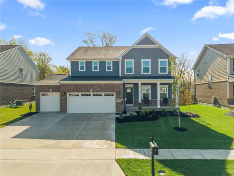 Photo of 9886 Fairwater Springs Drive, Centerville, OH 45458 (MLS # 957218)