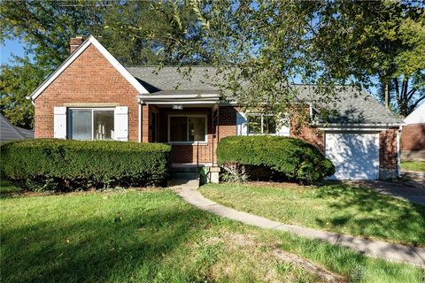 Photo of 1641 Kipling Drive, Dayton, OH 45406 (MLS # 946460)