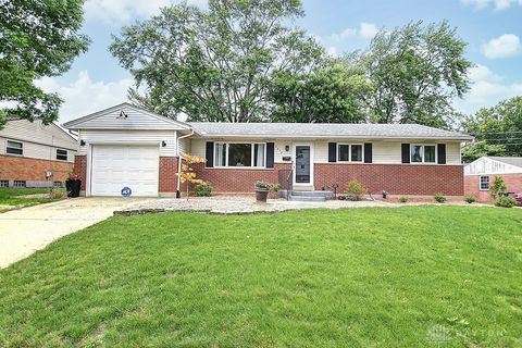 Photo of 4617 Hastings Drive, Kettering, OH 45440 (MLS # 959549)