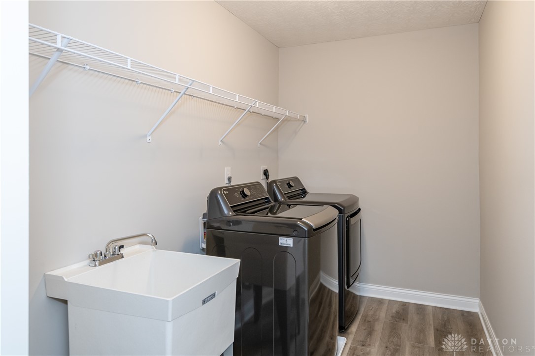 115 Magdalena Drive, Union, Ohio image 33
