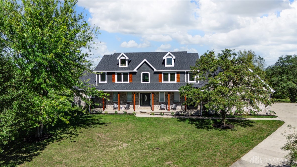 2693 Jade Pointe Court, Waynesville, Ohio image 1