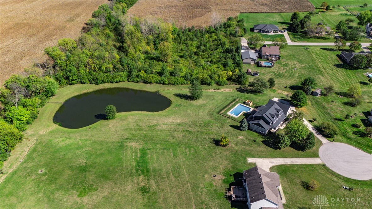 2693 Jade Pointe Court, Waynesville, Ohio image 8
