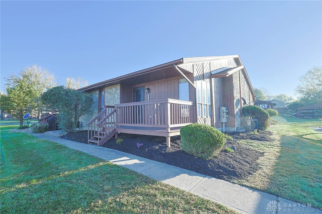 4745 Caprice Drive 5