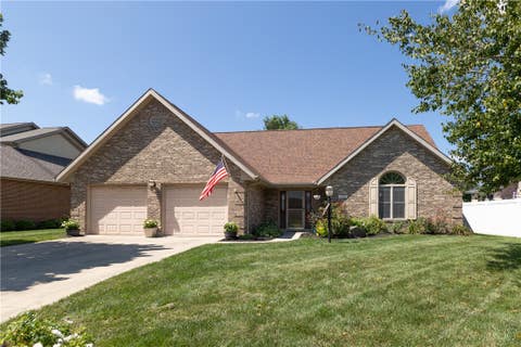 Homes For Sale - 6 Osprey Court<br/> Piqua, OH 45356