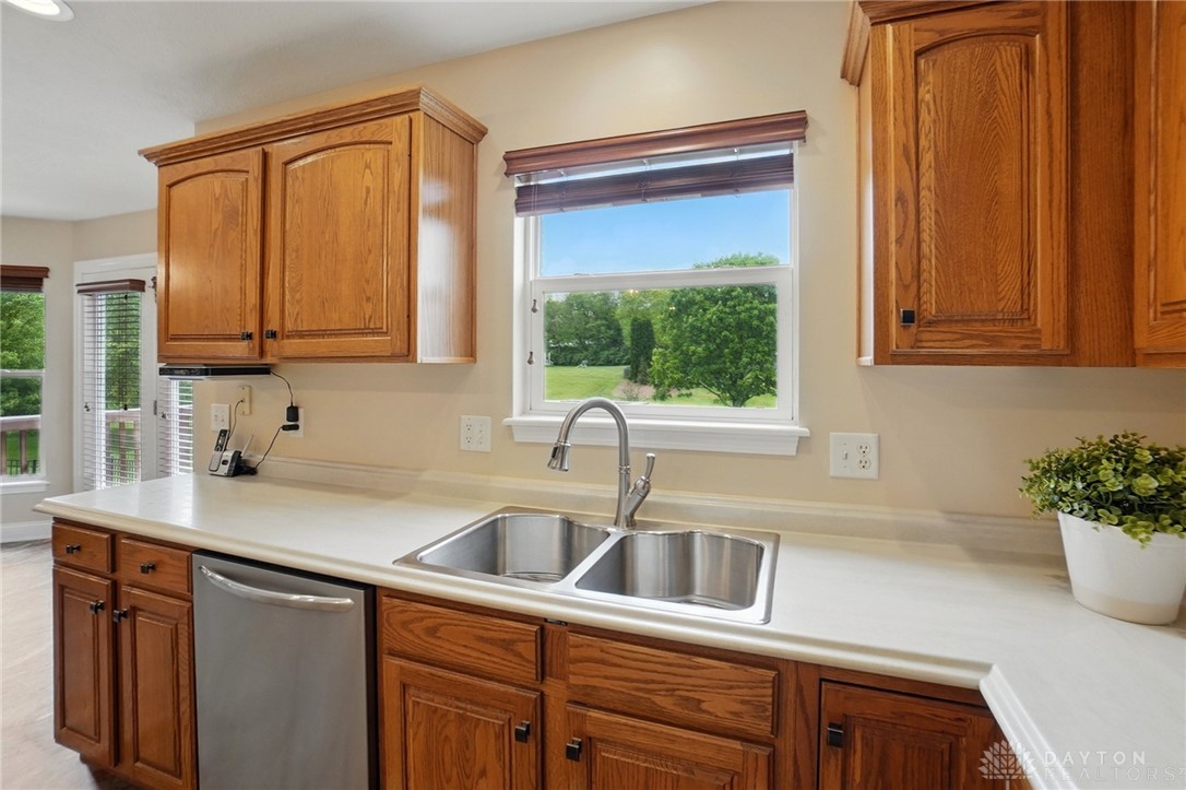 2288 Princess Drive, Beavercreek, Ohio image 16