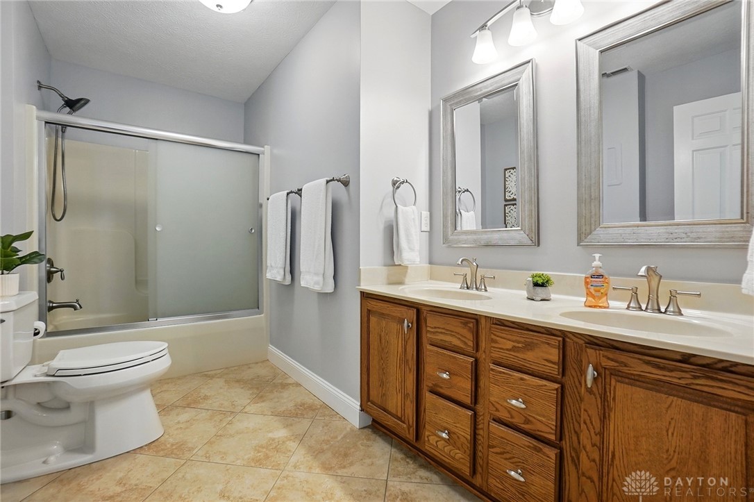 2288 Princess Drive, Beavercreek, Ohio image 38