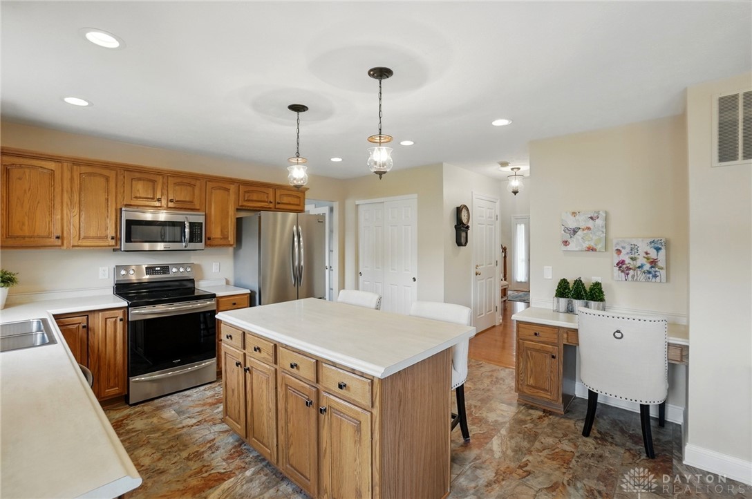 2288 Princess Drive, Beavercreek, Ohio image 14