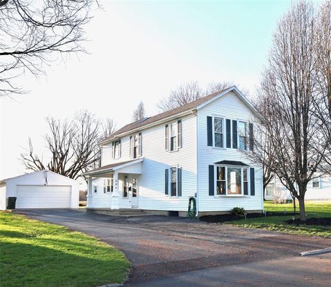 Townhouse For Sale - 54 Apple Drive<br/> Farmersville, OH 45325