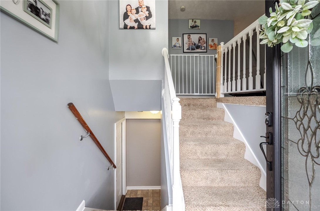 2530 El Camino Drive, Middletown, Ohio image 6