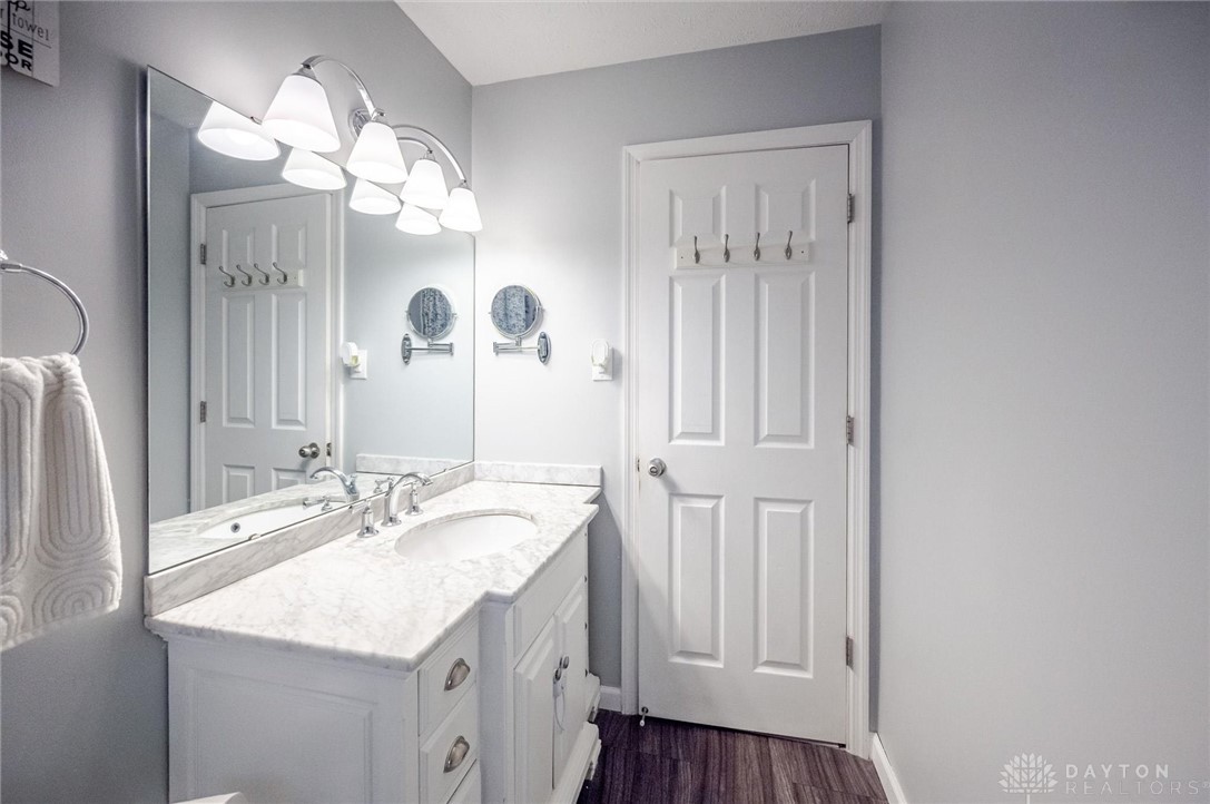 2530 El Camino Drive, Middletown, Ohio image 16