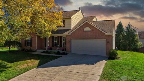 Photo of 375 Belmont Court, Lebanon, OH 45036 (MLS # 946031)