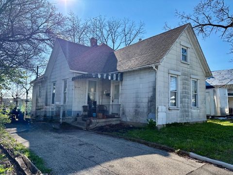Photo of 2110 Catalpa Drive, Dayton, OH 45406 (MLS # 956170)