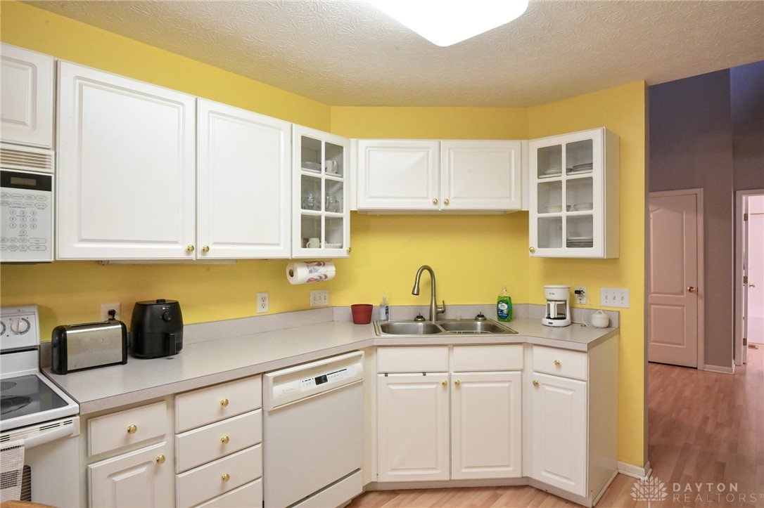 4826 Beechwood Lane, Middletown, Ohio image 19