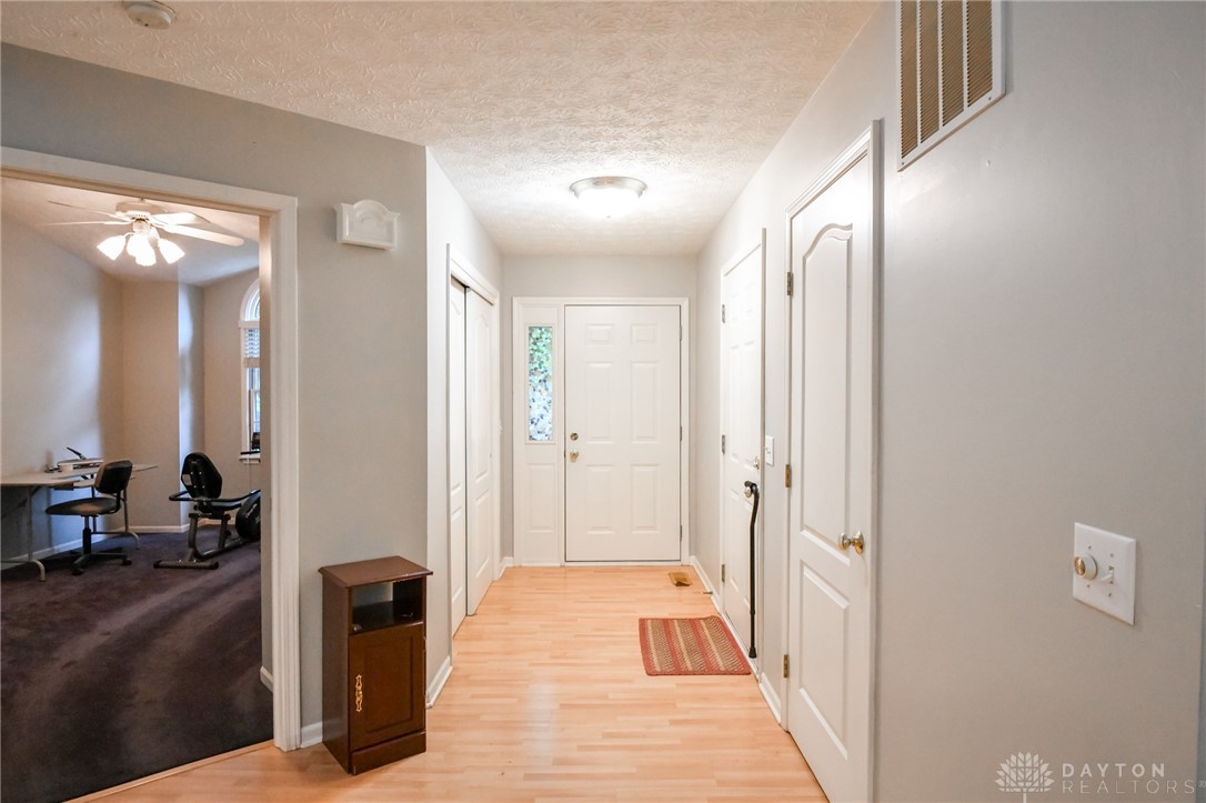 4826 Beechwood Lane, Middletown, Ohio image 6