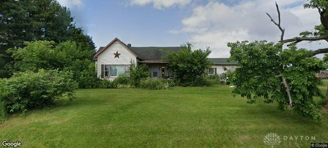 Photo of 221 N State Route 72 St, Reesville, OH 45169 (MLS # 956727)